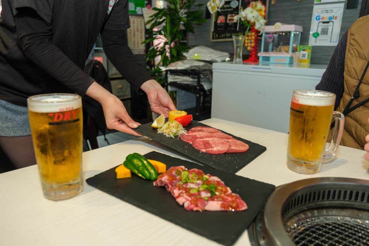 初めて日本で焼肉を食べる方にも、安心